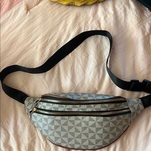 Gray and Black Belt Bag with Geometric Pattern and Adjustable Strap